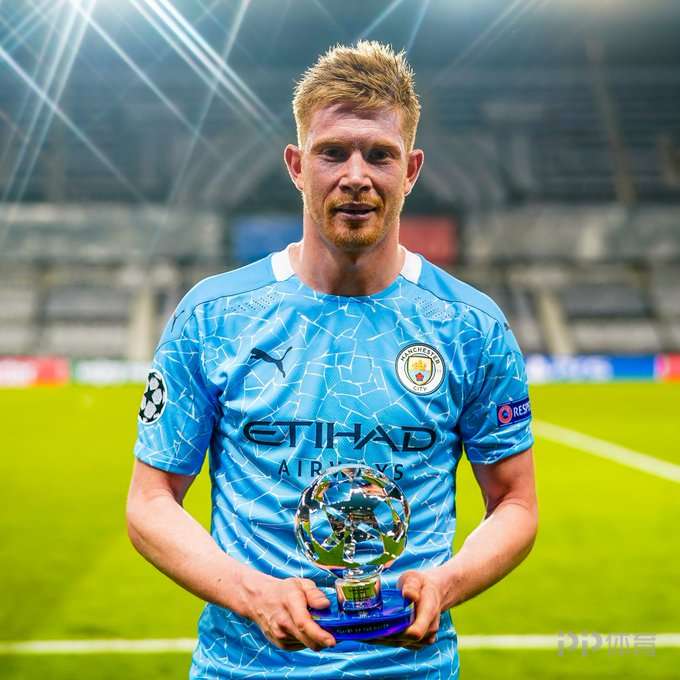 拉眼角引发争议的全北助教宣布辞职，此前因种族歧视被判禁赛5场