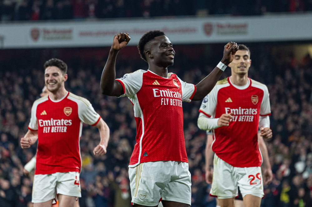 英超历史单一球员对同一球队全败纪录：莱诺对曼城13场全败第3