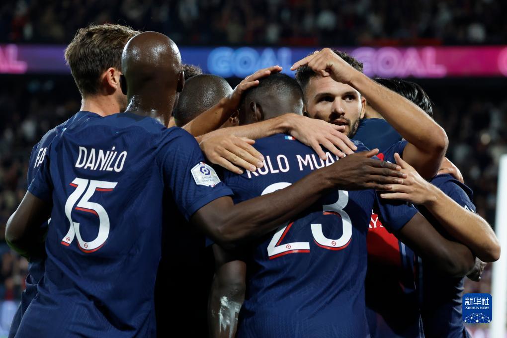 万隆中场：为了俱乐部、城市和国家的骄傲，我们必将全力争胜